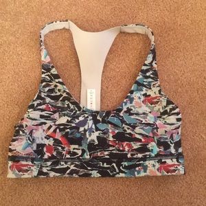 Lululemon sports bra